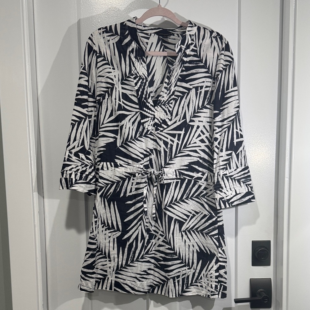 Banana Republic Monochrome Leaf Pattern Dress